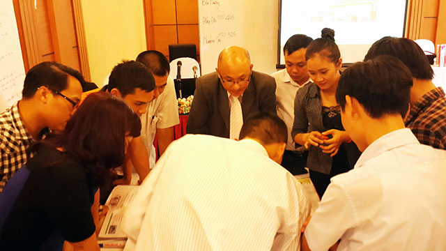 Kỹ năng bán hàng & chăm sóc Khách Hàng chuyên nghiệp - ISUZU (13 & 14.10.2014)